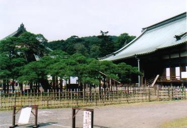 �����@��